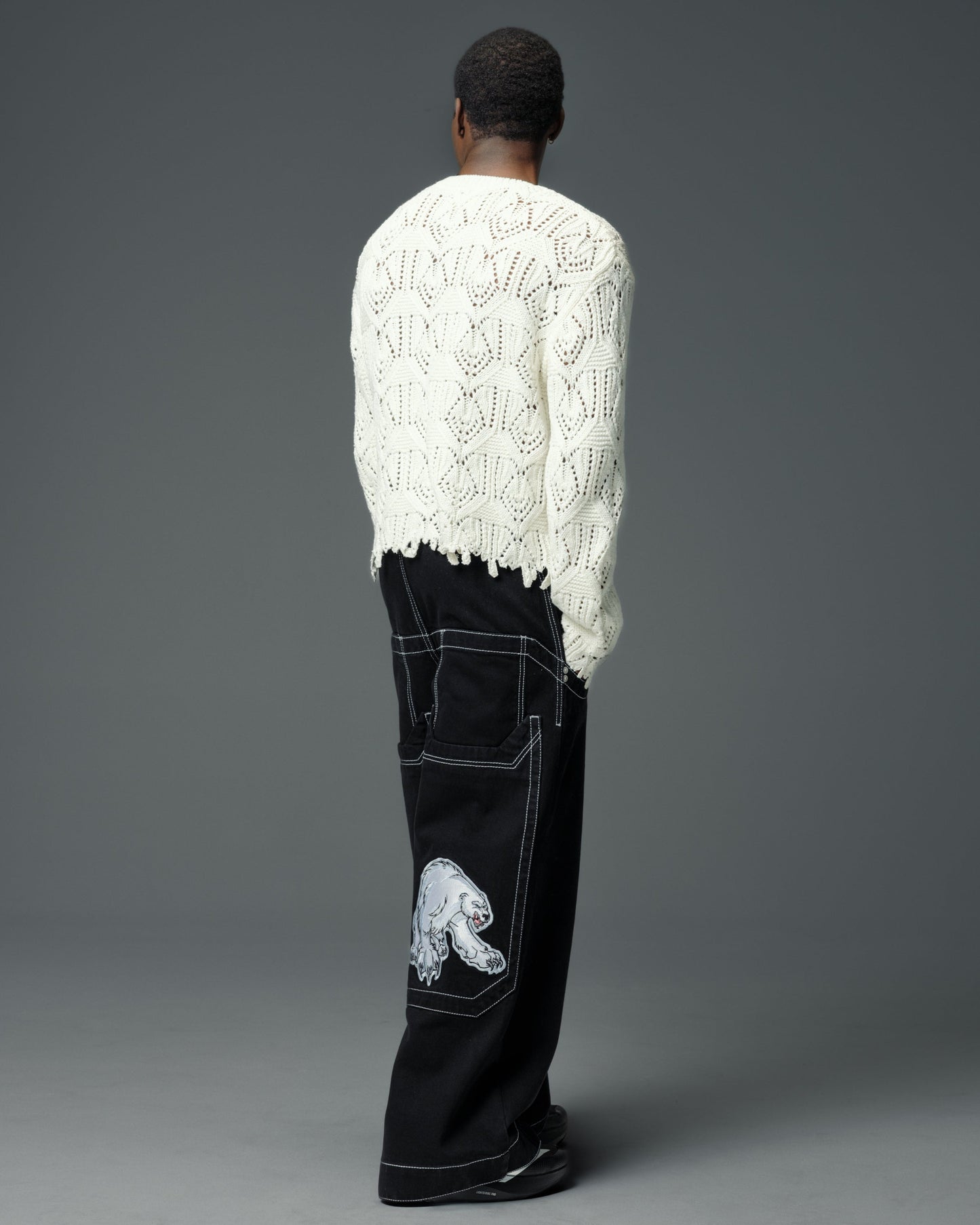 Polar Bear. 28". Jet Black.
