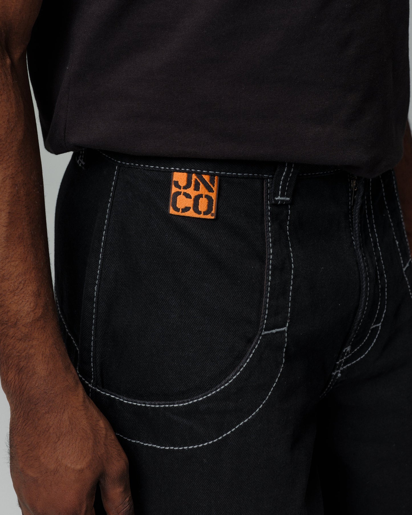 Convict. 50". Jet Black.