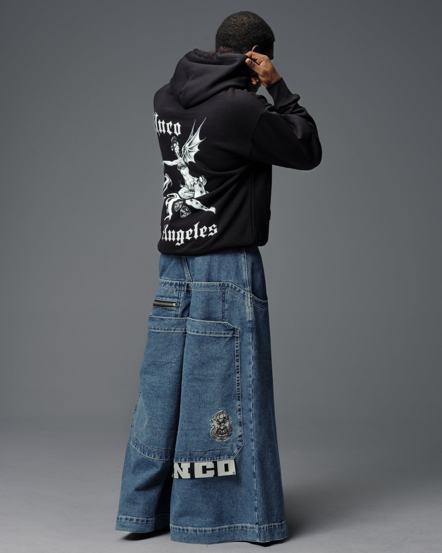 Thug. 50". Dark Stone.