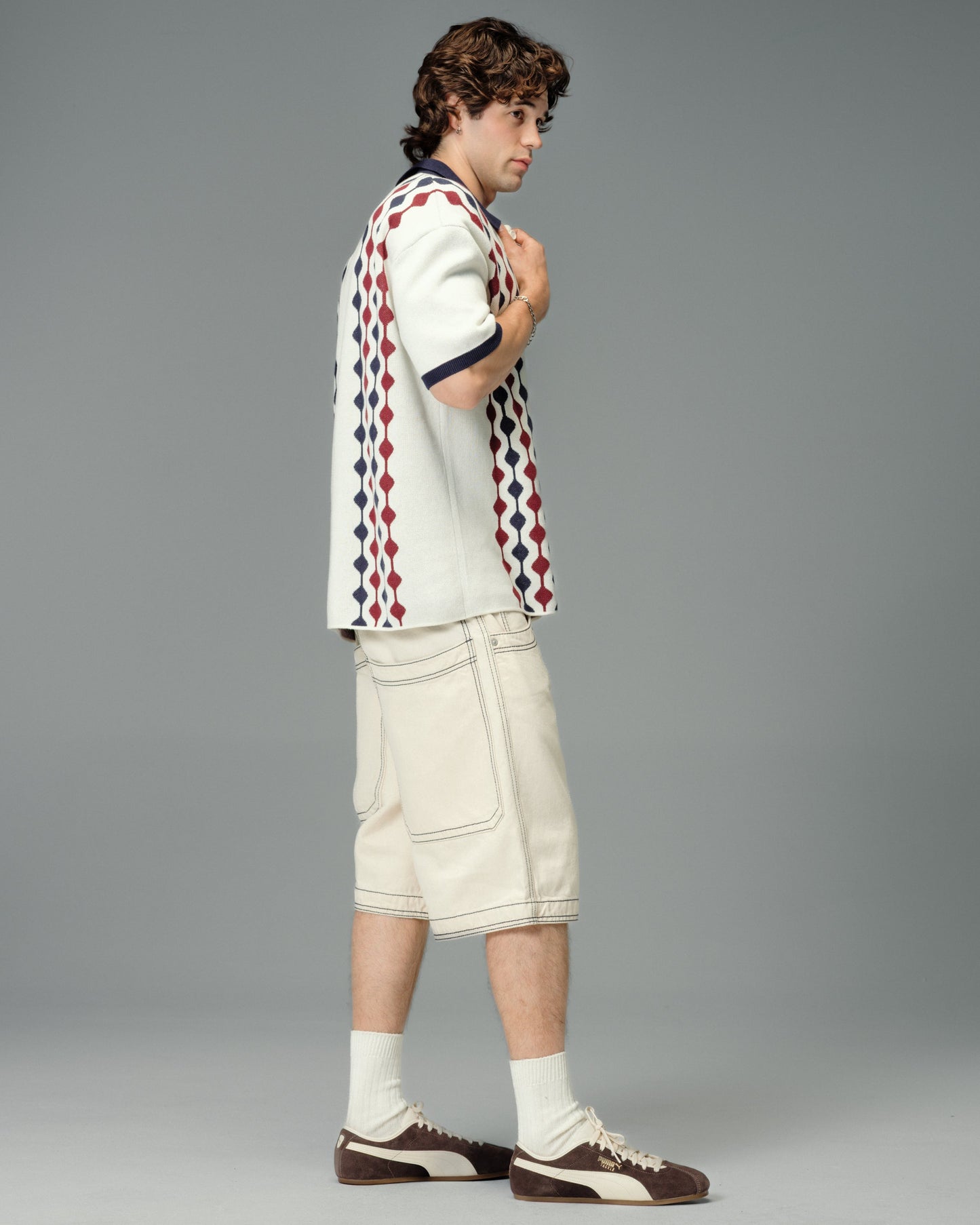 King Shorts. 14". Natural.