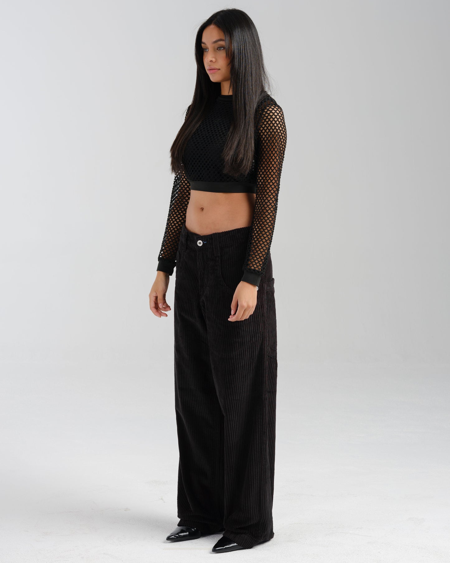 W169 Low Down. 20". 4 Wale Corduroy. Black.
