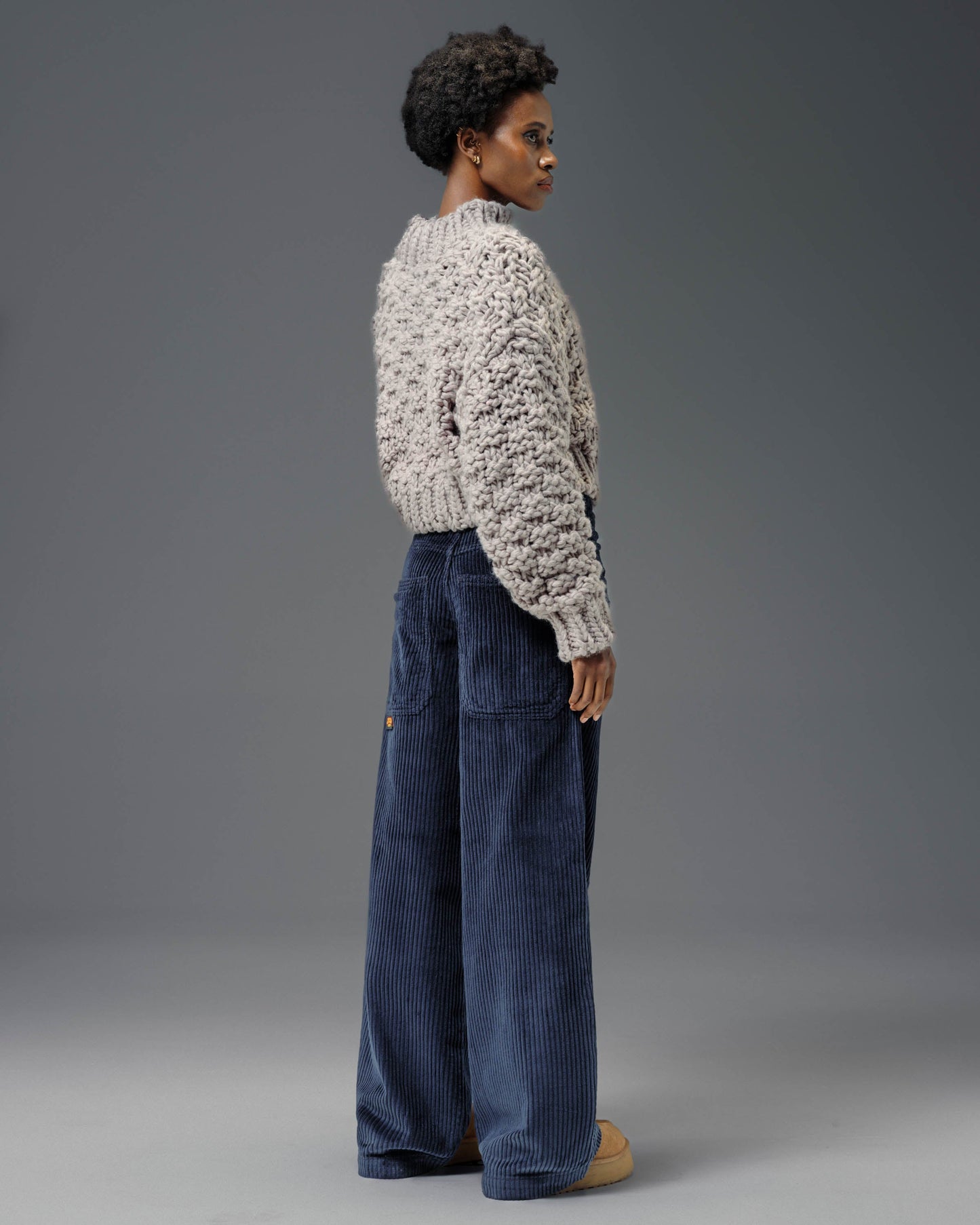 W179 Pipes. 23". 4 Wale Corduroy. Navy.